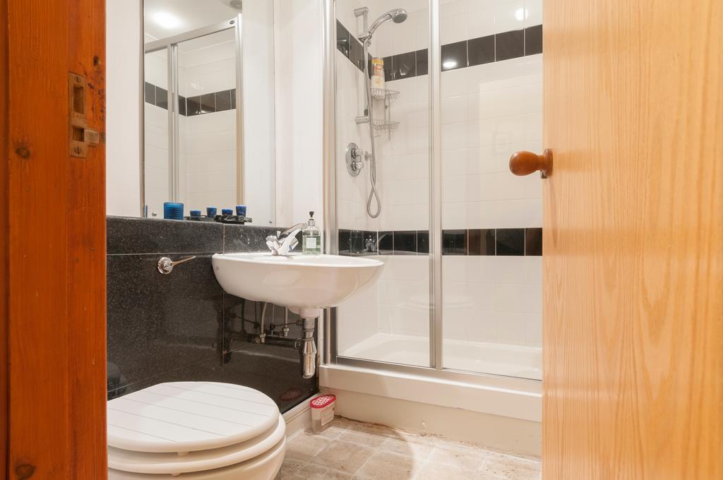 Dean Village - Lovely 2 Bed In Picturesque Dean Village With Balcony And Private Parking Appartement