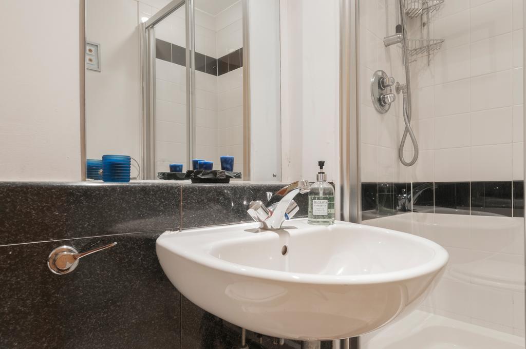 Dean Village - Lovely 2 Bed In Picturesque Dean Village With Balcony And Private Parking Édimbourg