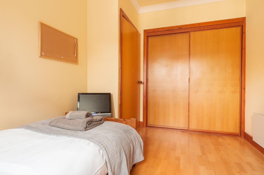 Dean Village - Lovely 2 Bed In Picturesque Dean Village With Balcony And Private Parking Appartement