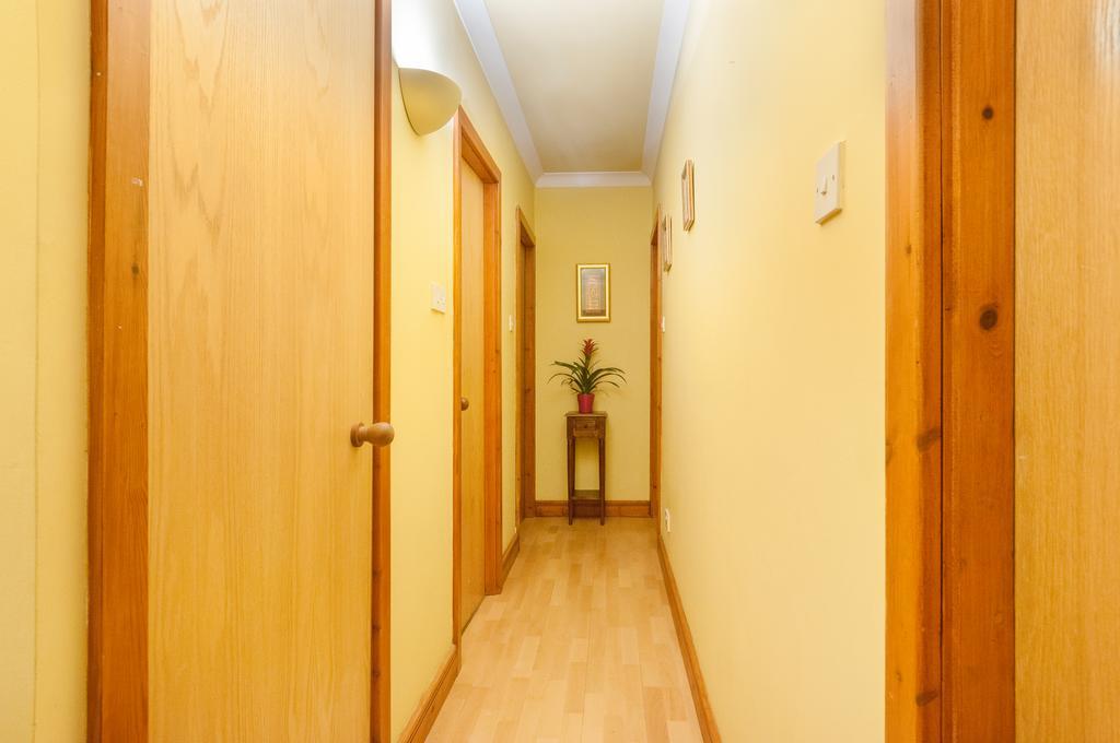 Dean Village - Lovely 2 Bed In Picturesque Dean Village With Balcony And Private Parking Appartement *